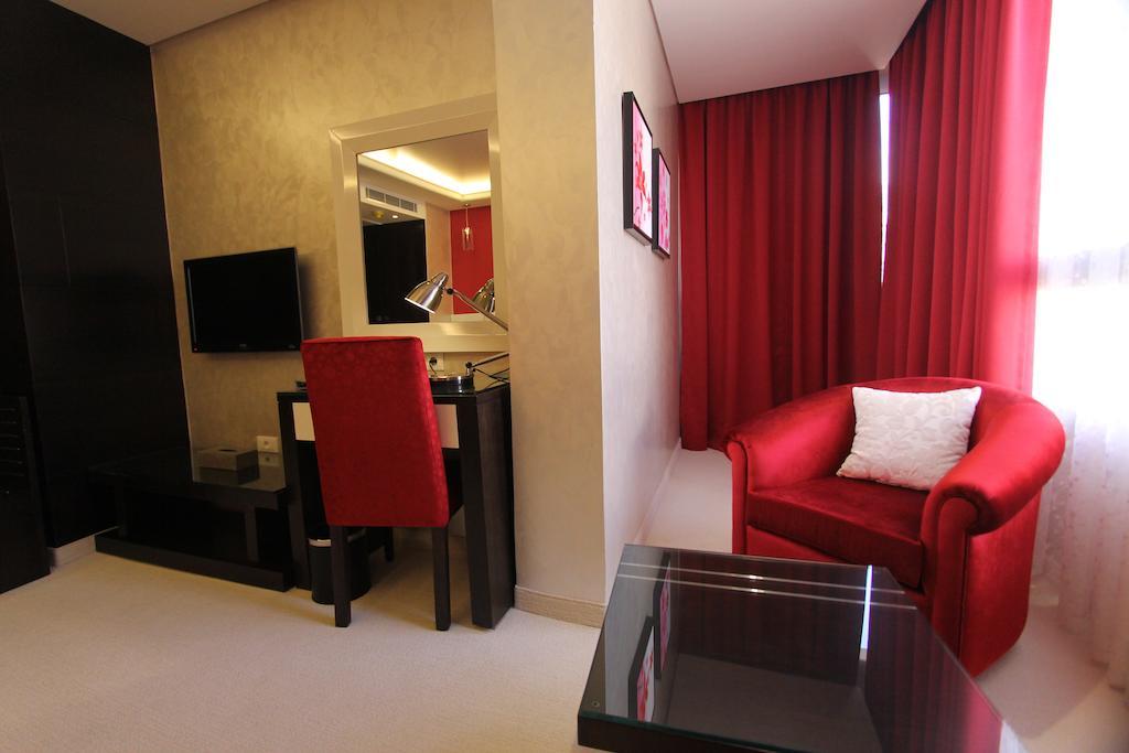Hotel Elite & 4*