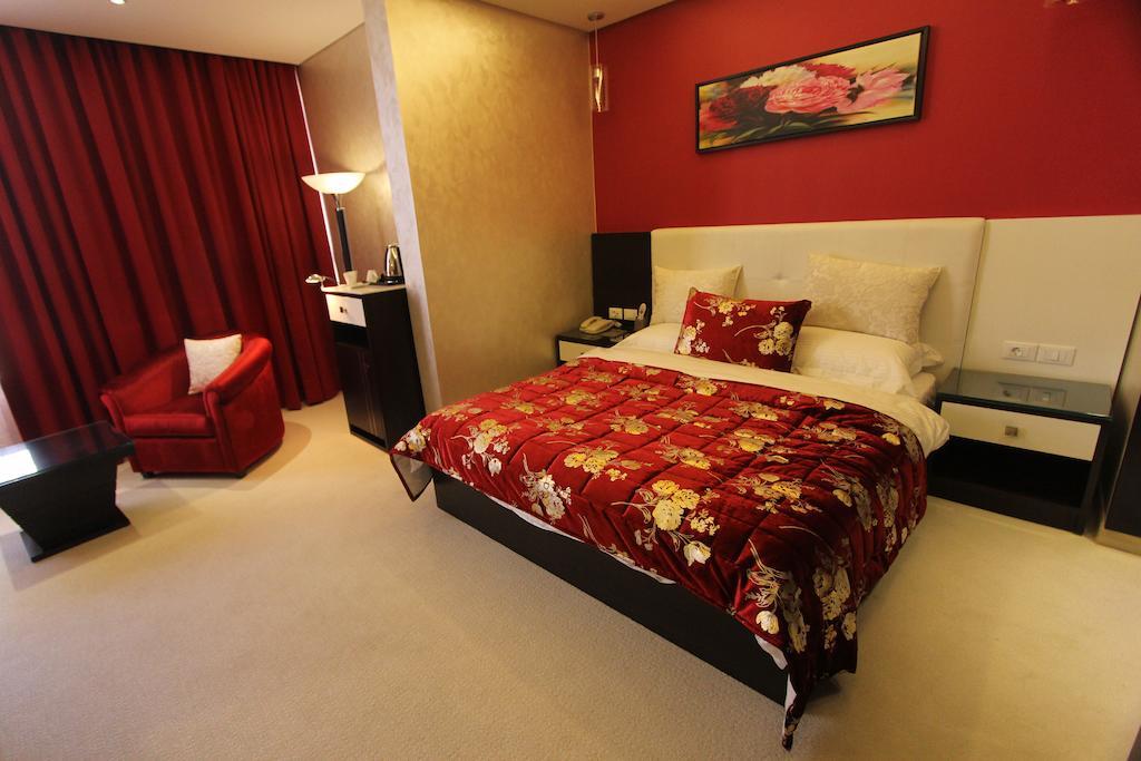 Hotel Elite &