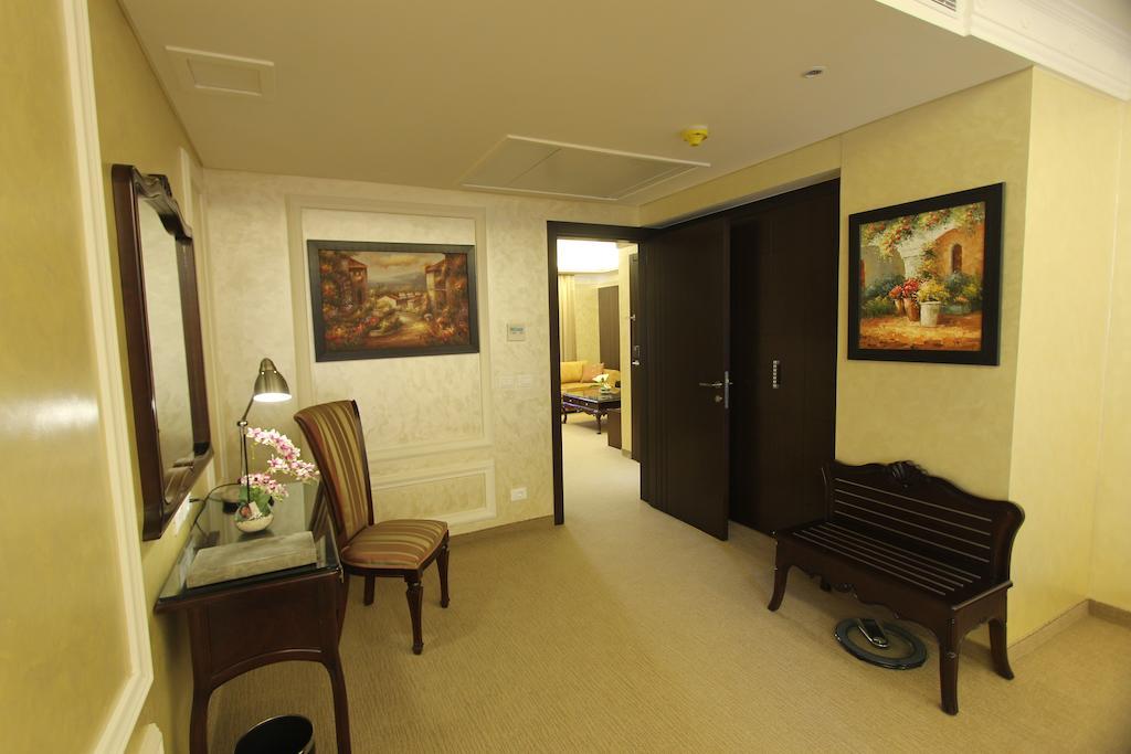 Hotel Elite &