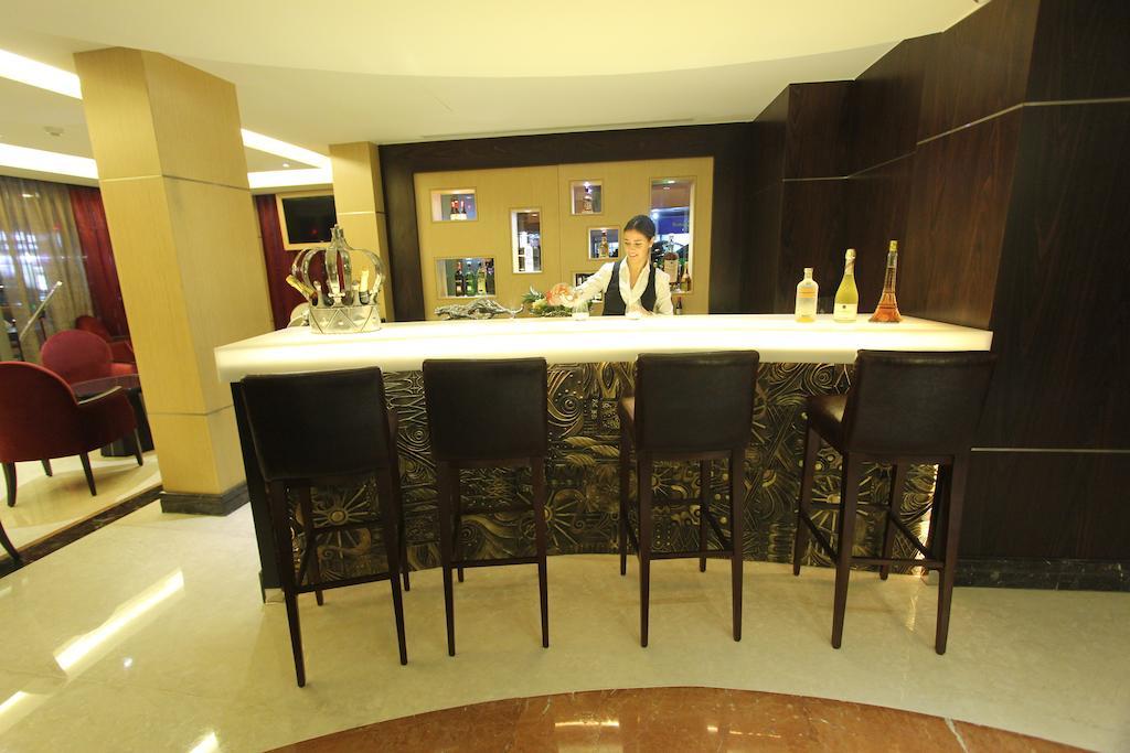 Hotel Elite &