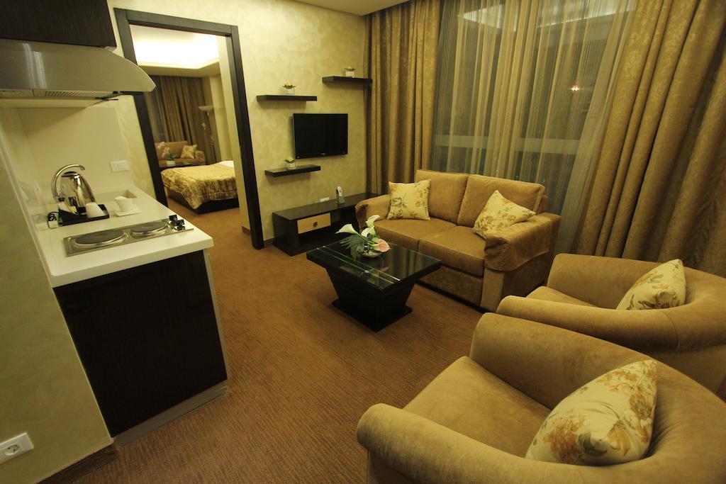 Hotel Elite & Beirut