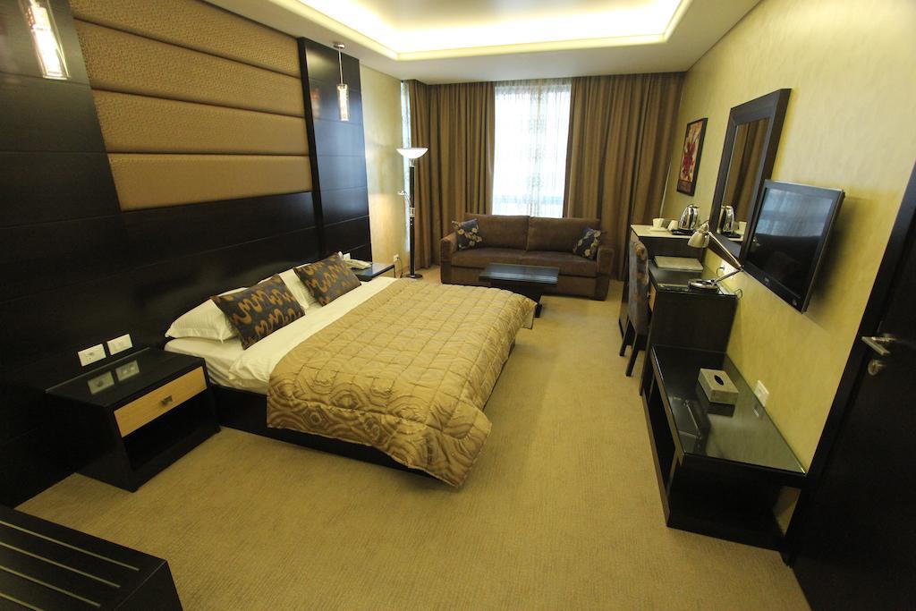 Hotel Elite & Beirut