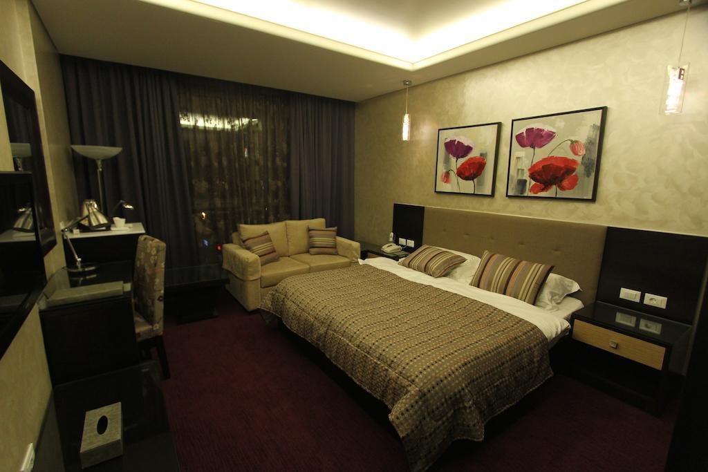 Hotel Elite &